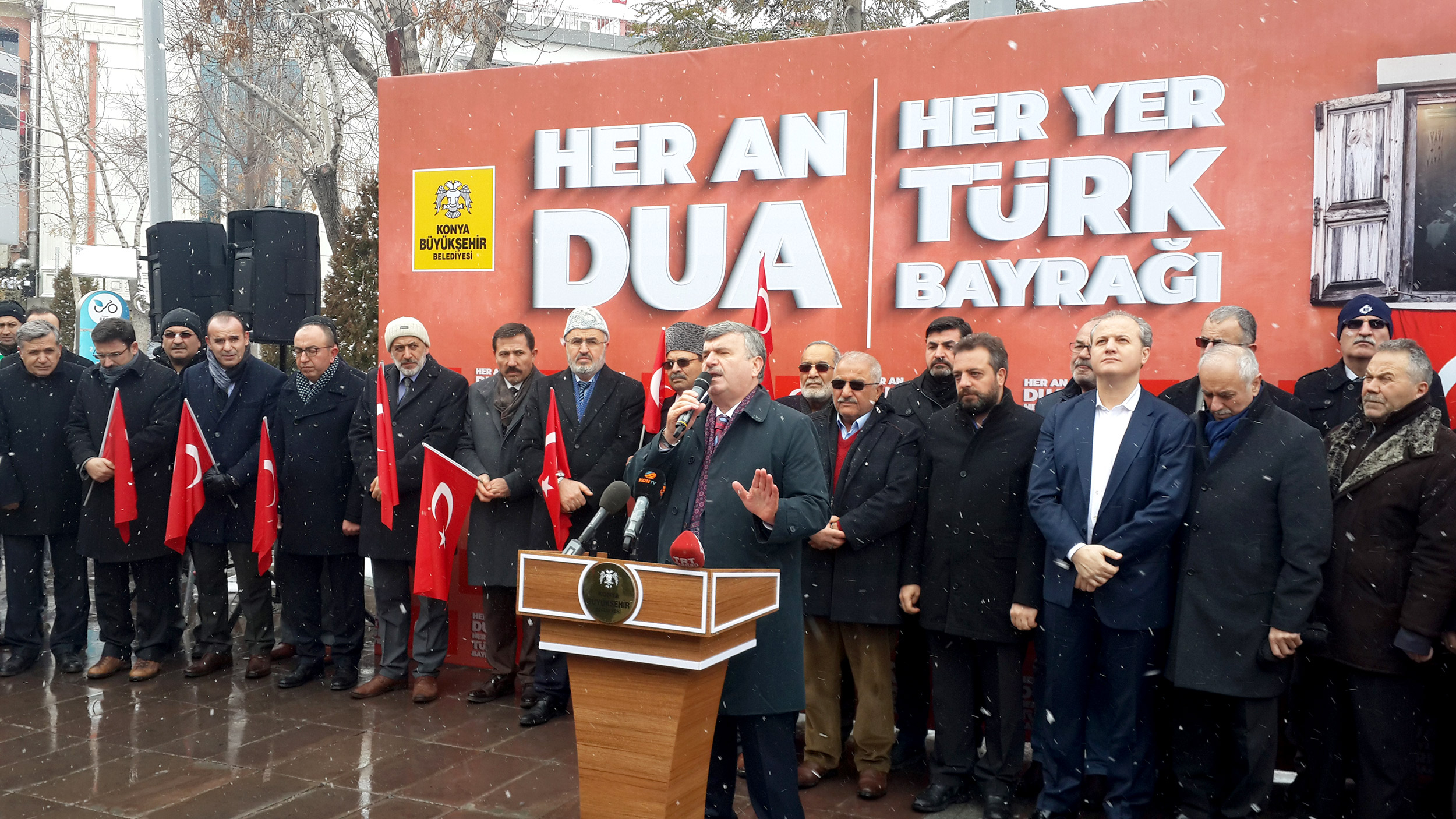 Büyükşehir'den 'Her An Dua Her Yer Türk Bayrağı' Kampanyası