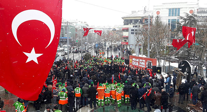 Büyükşehir'den 'Her An Dua Her Yer Türk Bayrağı' Kampanyası