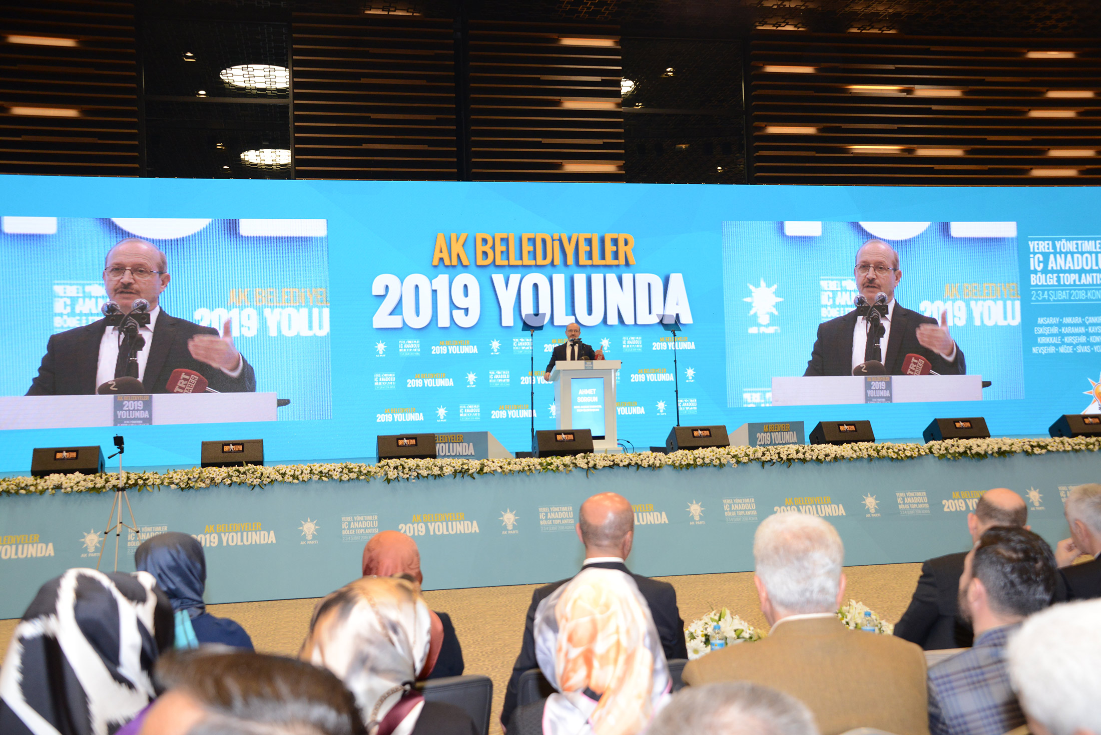AK Parti Yerel Yönetimler İç Anadolu Bölge Toplantısı Konya'da 'Millete Hizmet Sevdamız Bizi Her Zaman Diri Tutuyor'
