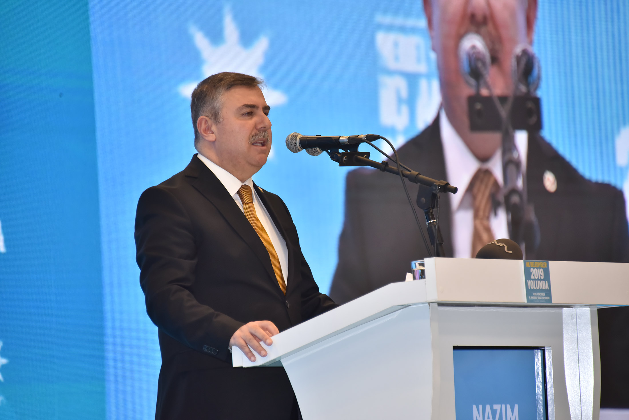 AK Parti Yerel Yönetimler İç Anadolu Bölge Toplantısı Konya'da 'Millete Hizmet Sevdamız Bizi Her Zaman Diri Tutuyor'