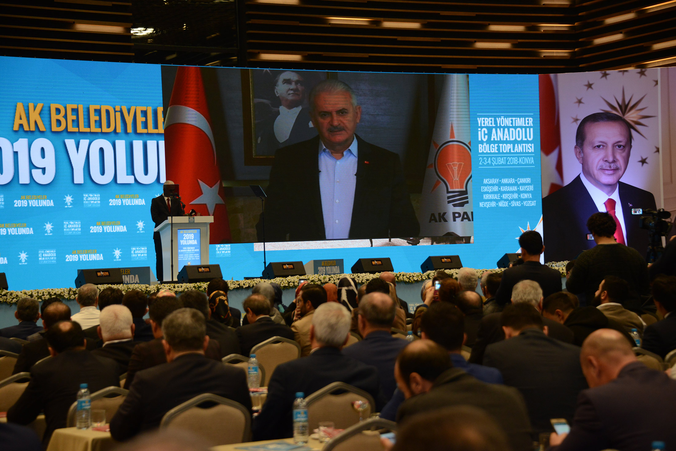AK Parti Yerel Yönetimler İç Anadolu Bölge Toplantısı Konya'da 'Millete Hizmet Sevdamız Bizi Her Zaman Diri Tutuyor'