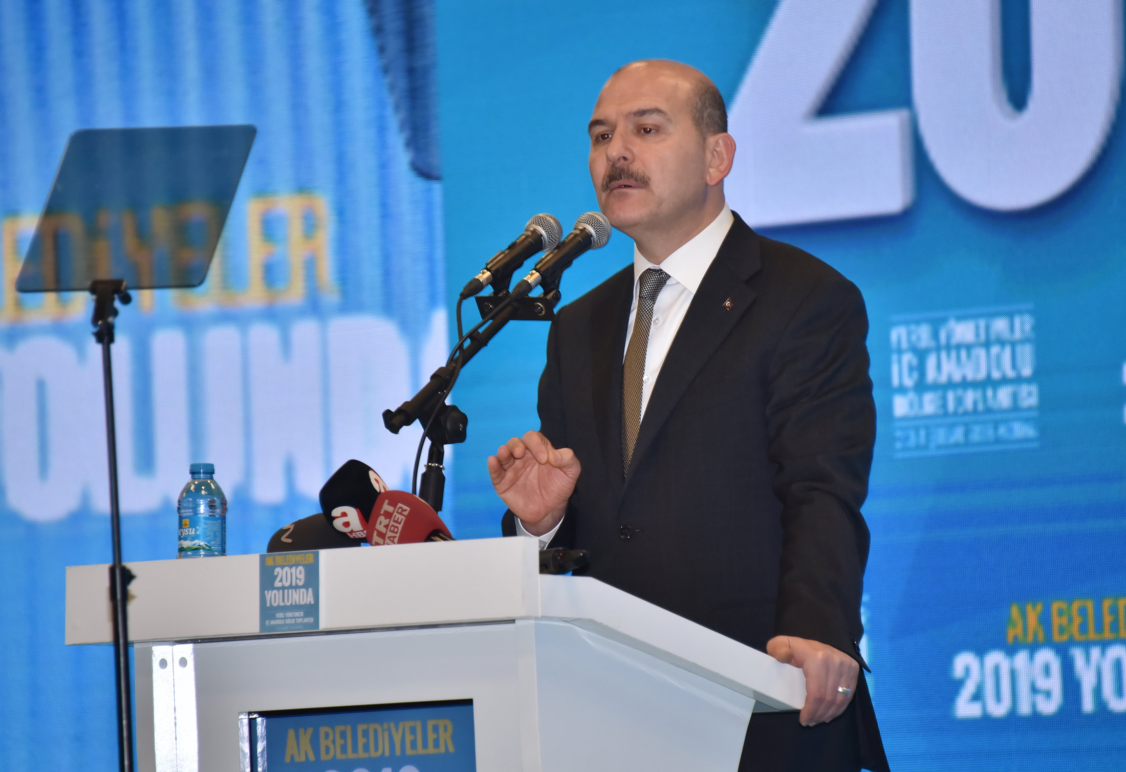 AK Parti Yerel Yönetimler İç Anadolu Bölge Toplantısı Konya'da 'Millete Hizmet Sevdamız Bizi Her Zaman Diri Tutuyor'