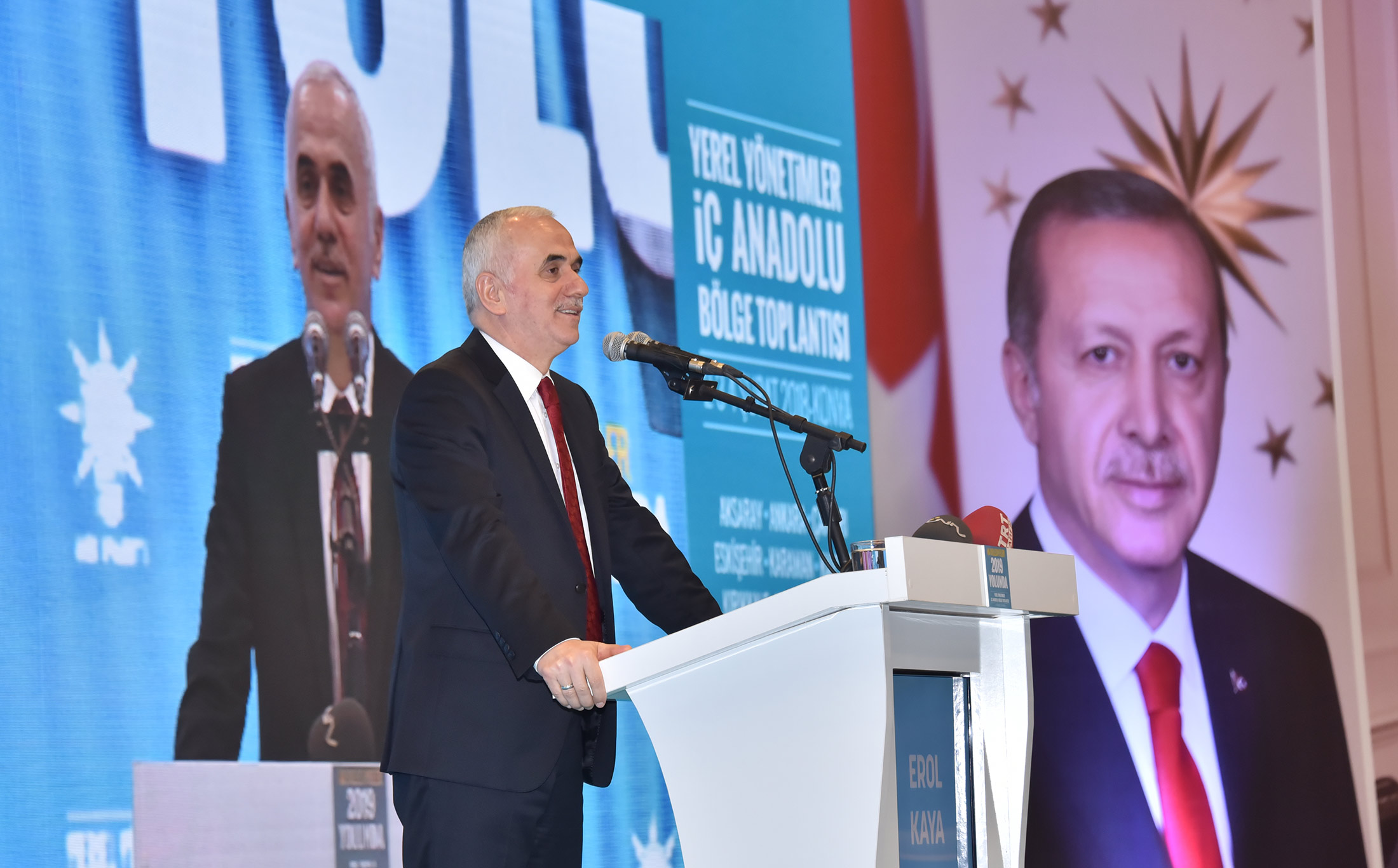 AK Parti Yerel Yönetimler İç Anadolu Bölge Toplantısı Konya'da 'Millete Hizmet Sevdamız Bizi Her Zaman Diri Tutuyor'