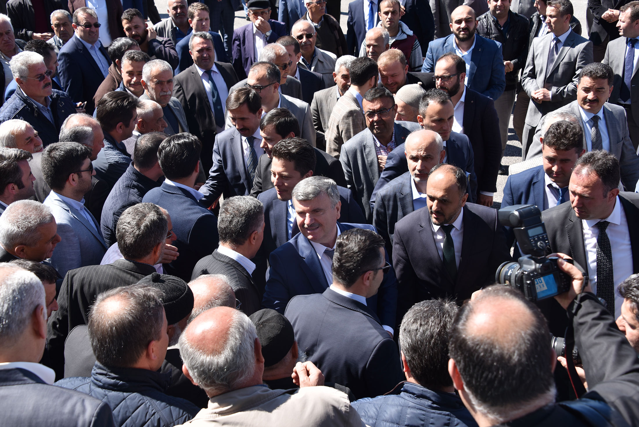 Büyük Türkiye İdealine Hizmet Şeref ve Onur Mücadelemizdir