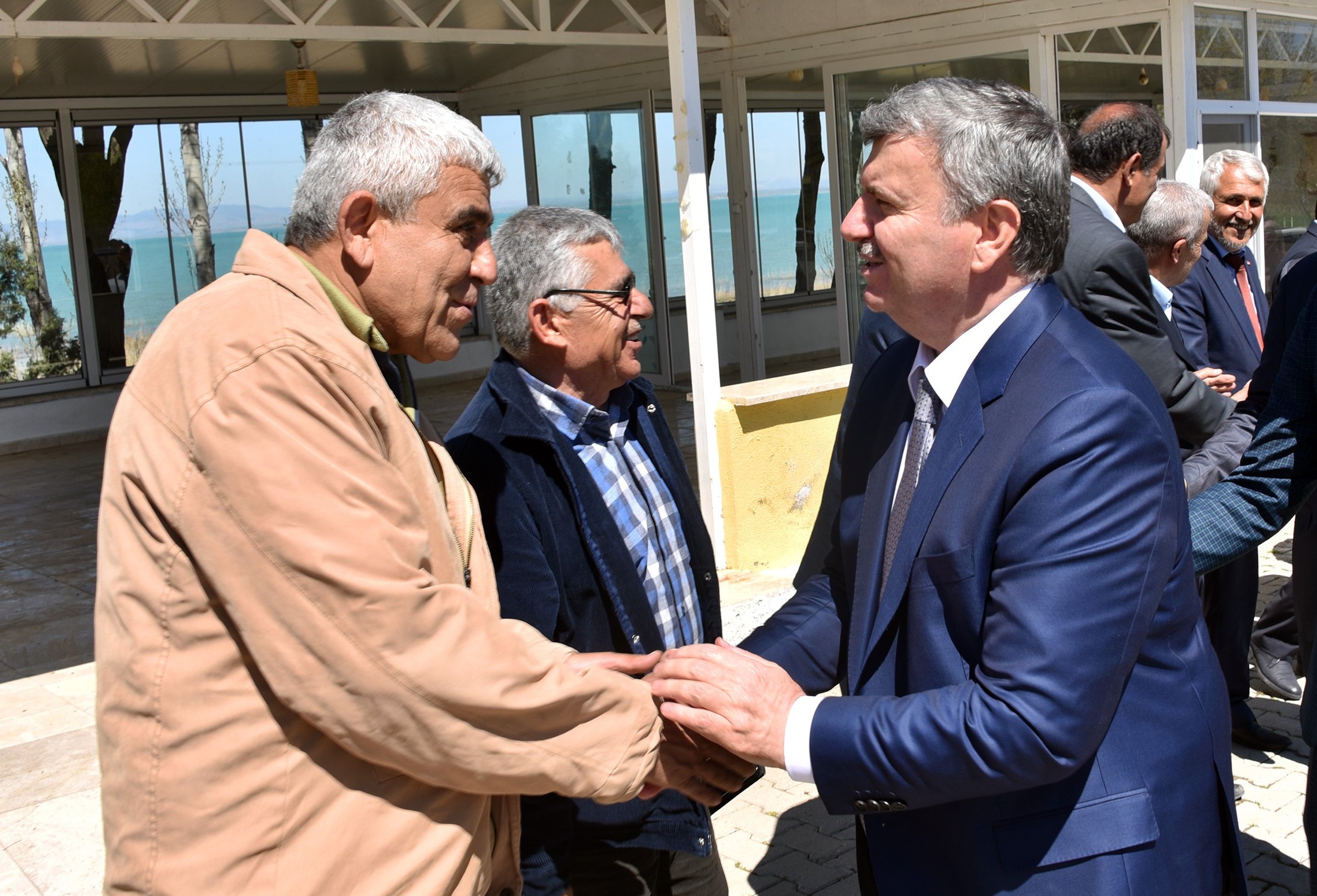 Büyük Türkiye İdealine Hizmet Şeref ve Onur Mücadelemizdir