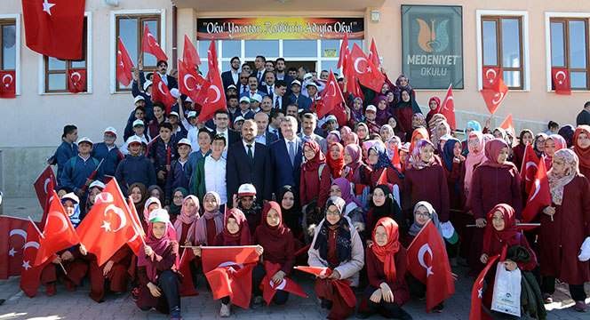 Büyük Türkiye İdealine Hizmet Şeref ve Onur Mücadelemizdir