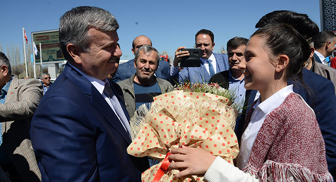 Büyük Türkiye İdealine Hizmet Şeref ve Onur Mücadelemizdir