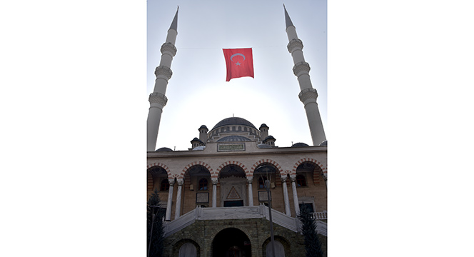 Konya'daki Bütün Camilerde Türk Bayrağı Dalgalanacak