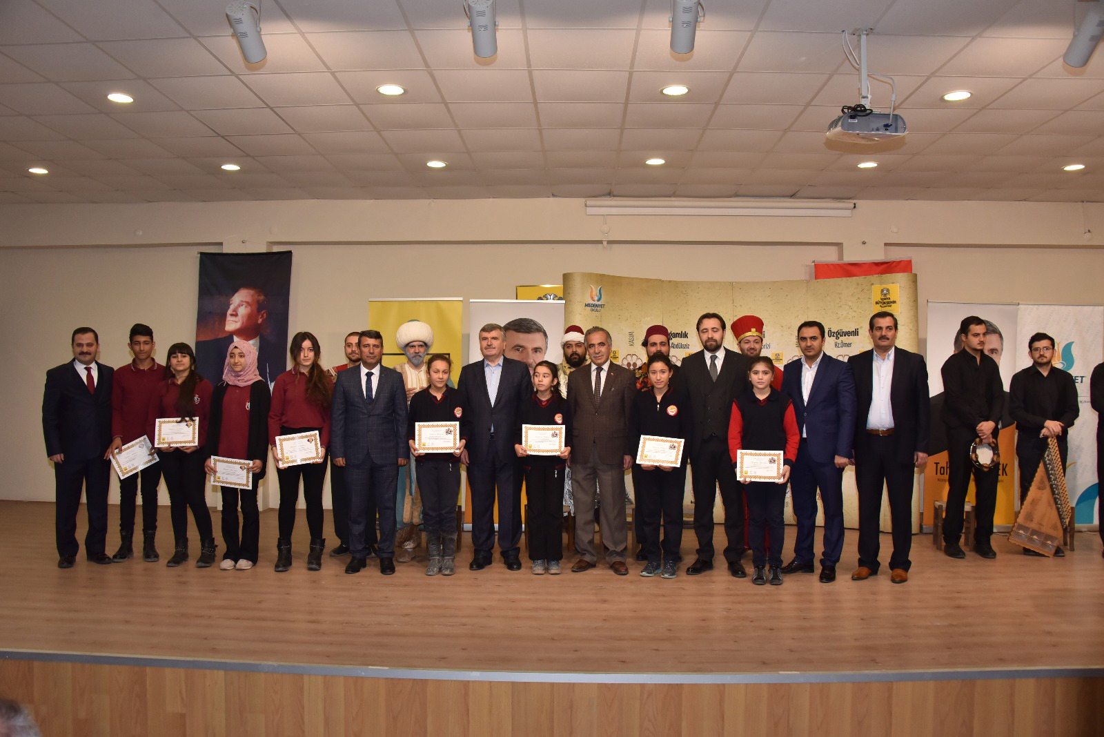 Başkan Akyürek Çeltik'te Yatırımları İnceledi, Halkla Buluştu