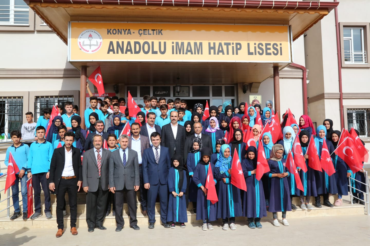 Başkan Altay Çeltik ve Yunak'ta Vatandaşlarla Buluştu