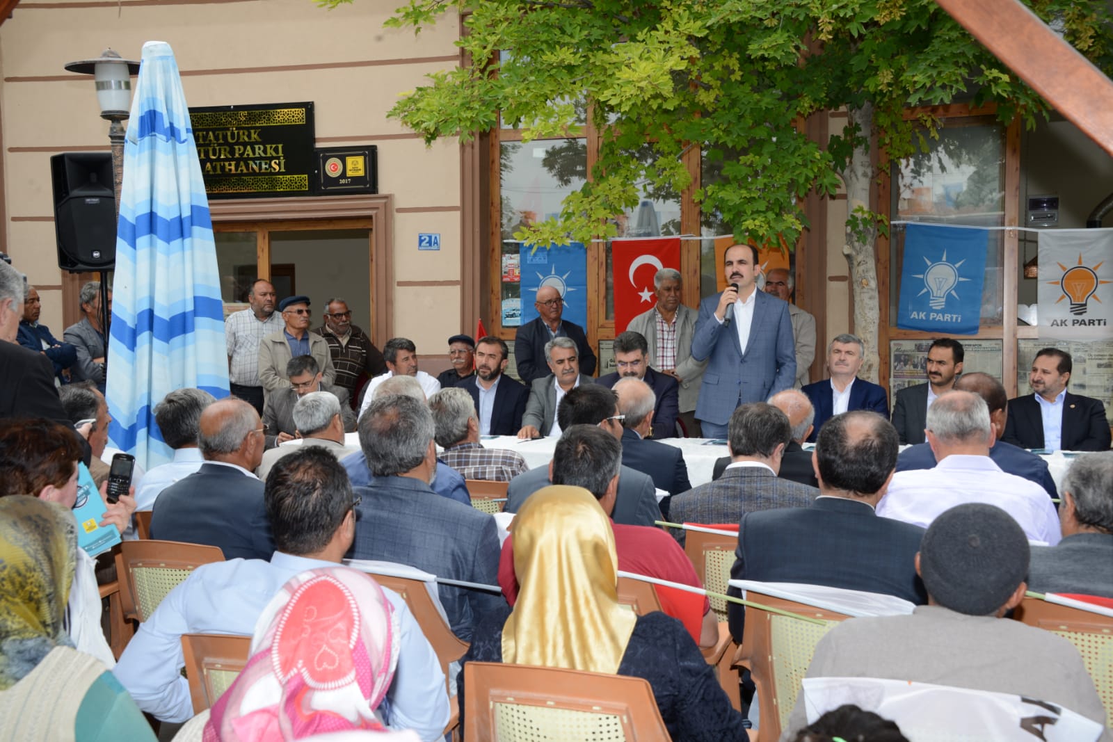 Başkan Altay Çeltik, Yunak ve Tuzlukçu'da Vatandaşla Buluştu