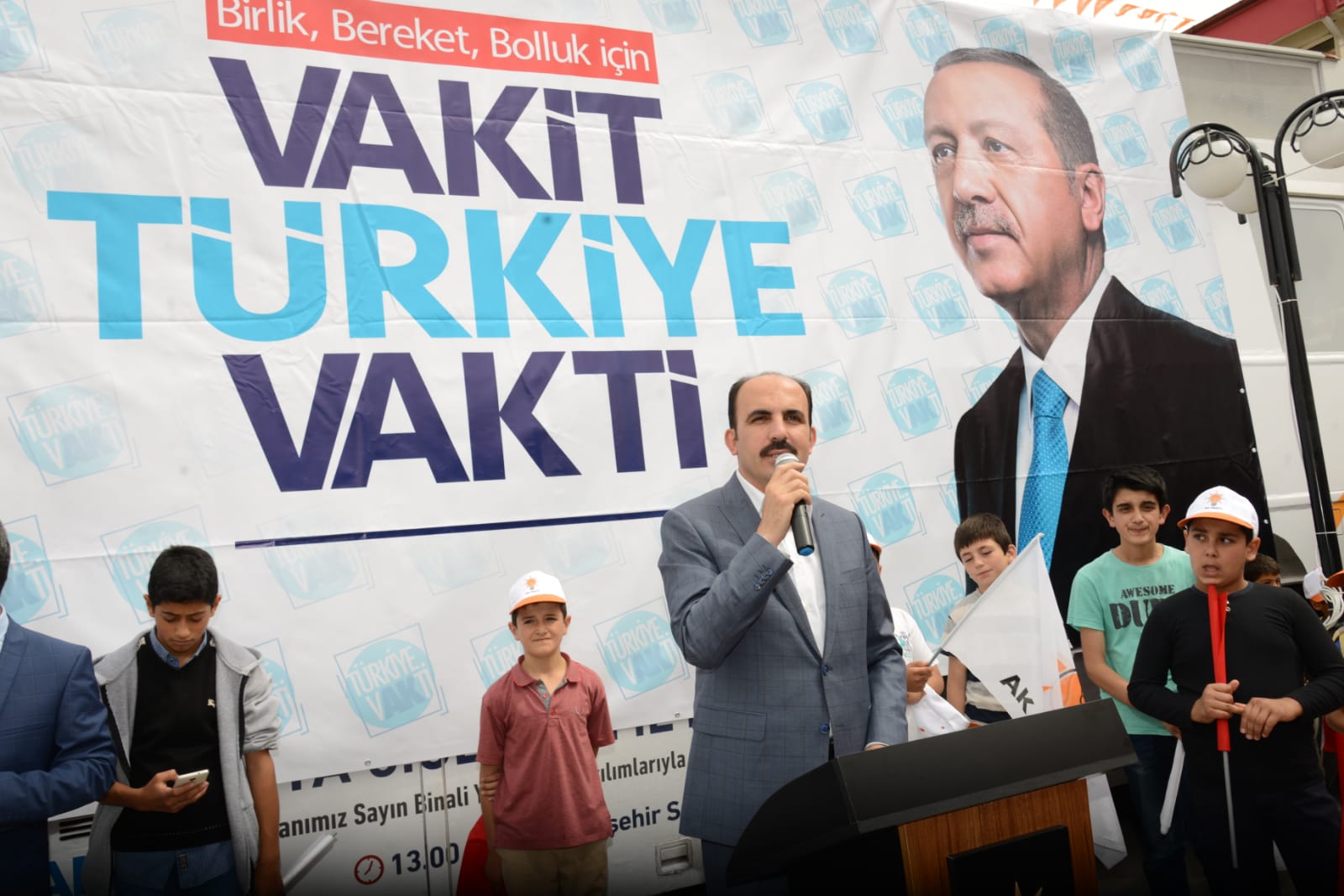 Başkan Altay Çeltik, Yunak ve Tuzlukçu'da Vatandaşla Buluştu