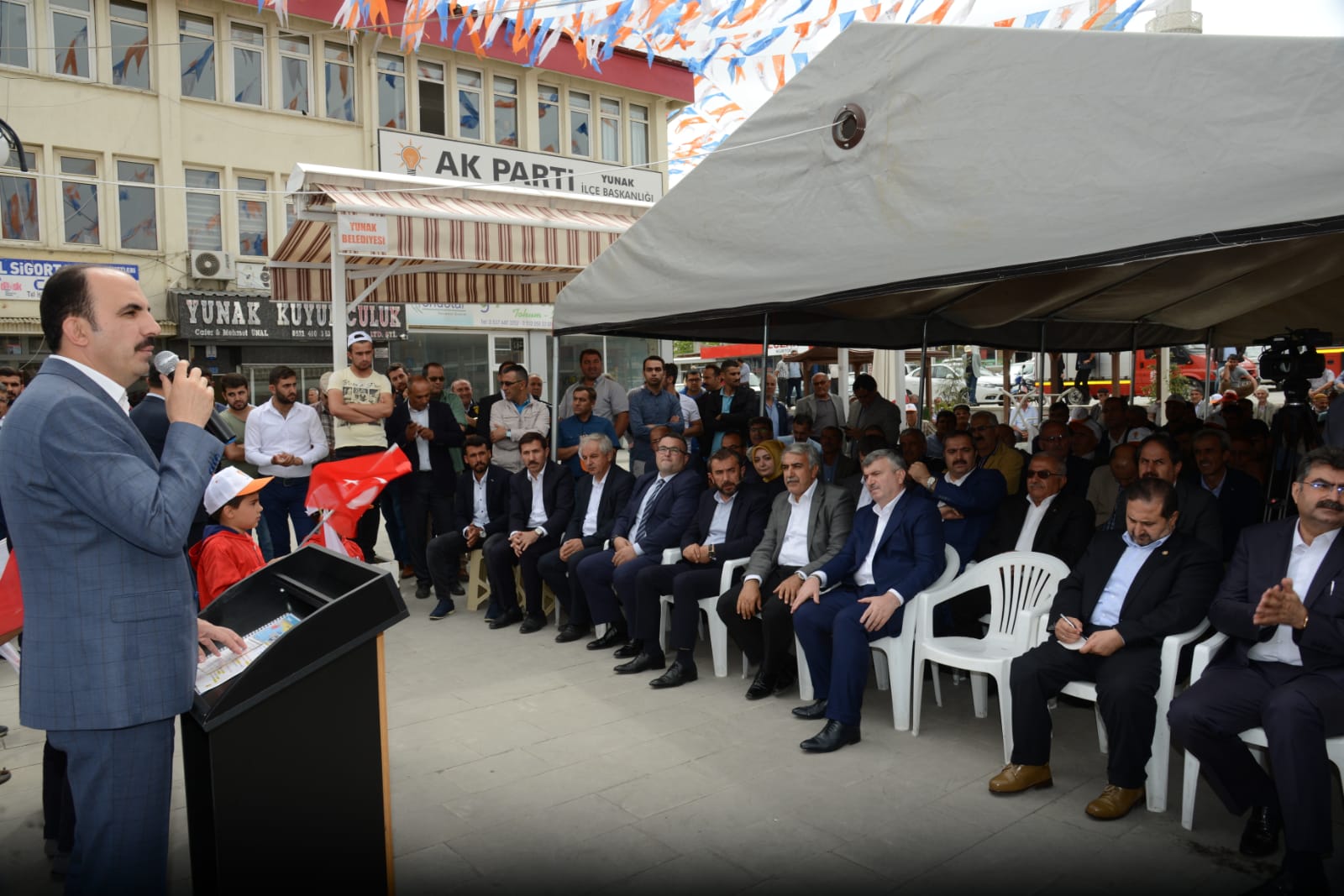 Başkan Altay Çeltik, Yunak ve Tuzlukçu'da Vatandaşla Buluştu
