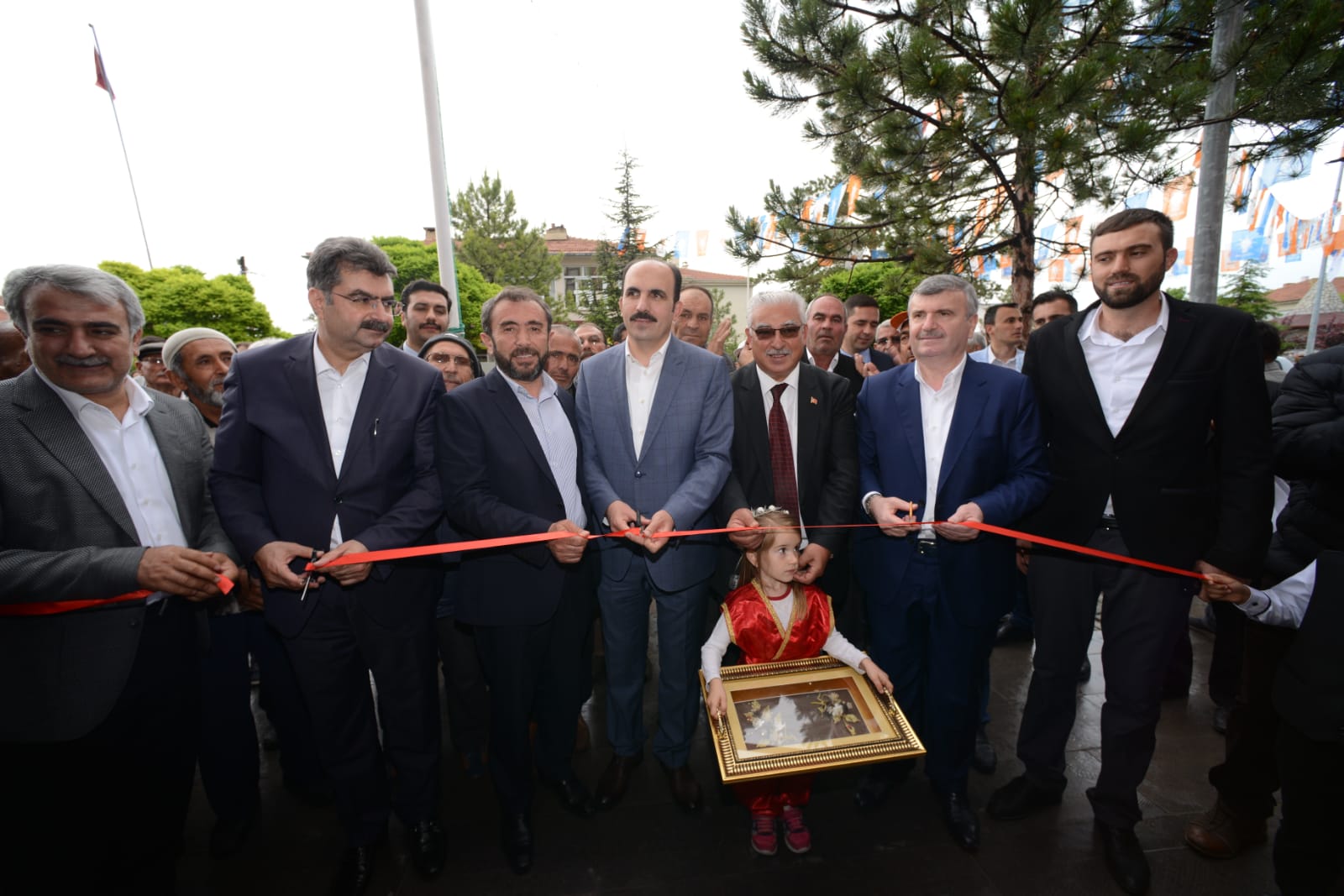 Başkan Altay Çeltik, Yunak ve Tuzlukçu'da Vatandaşla Buluştu