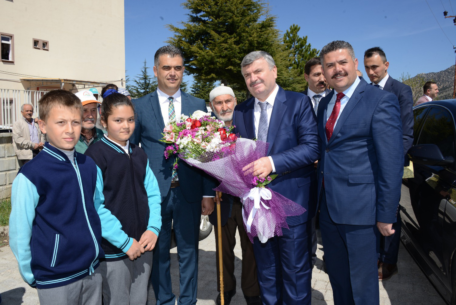 Başkan Akyürek Derebucaklılarla Buluştu, Yatırımları İnceledi 