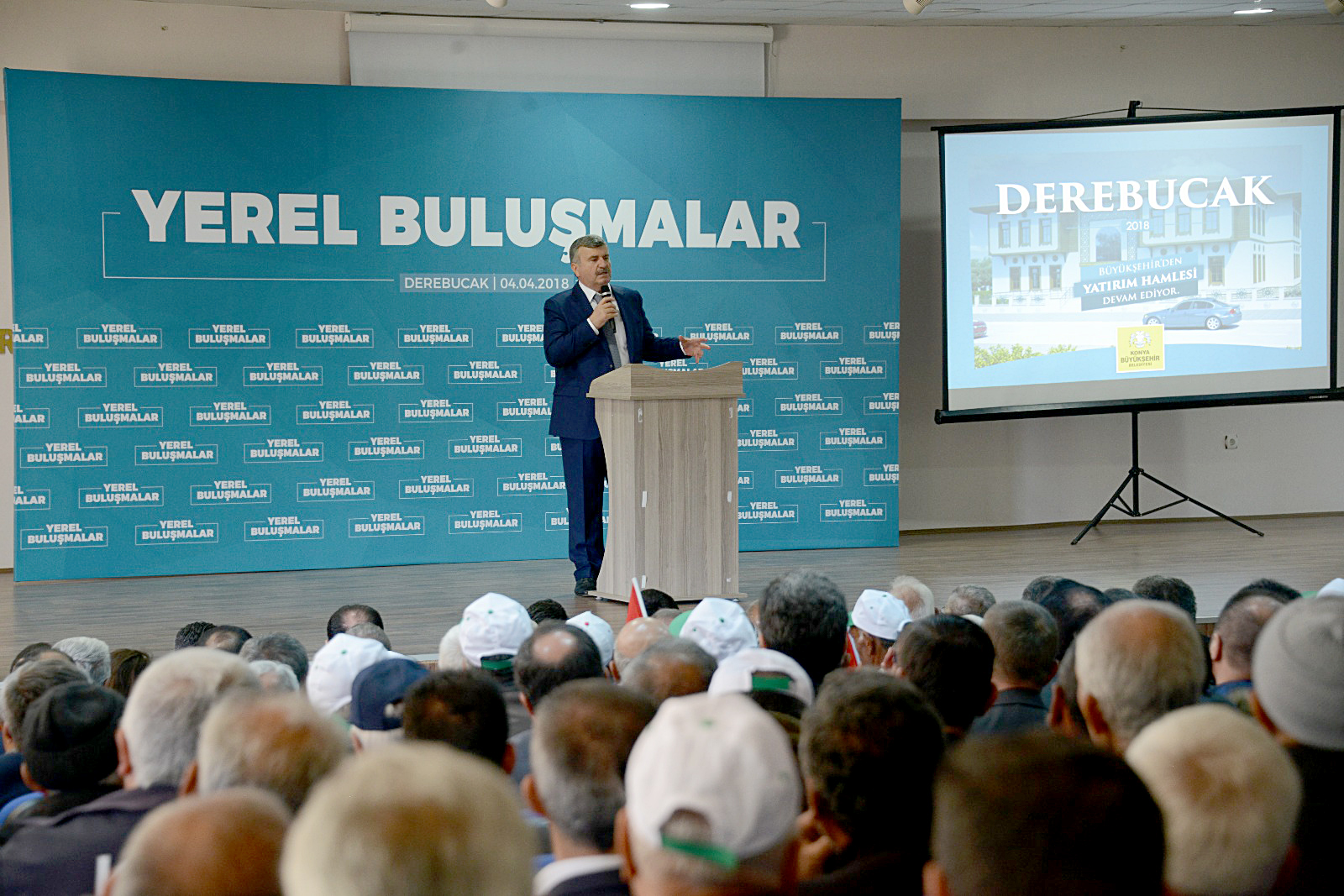Başkan Akyürek Derebucaklılarla Buluştu, Yatırımları İnceledi 