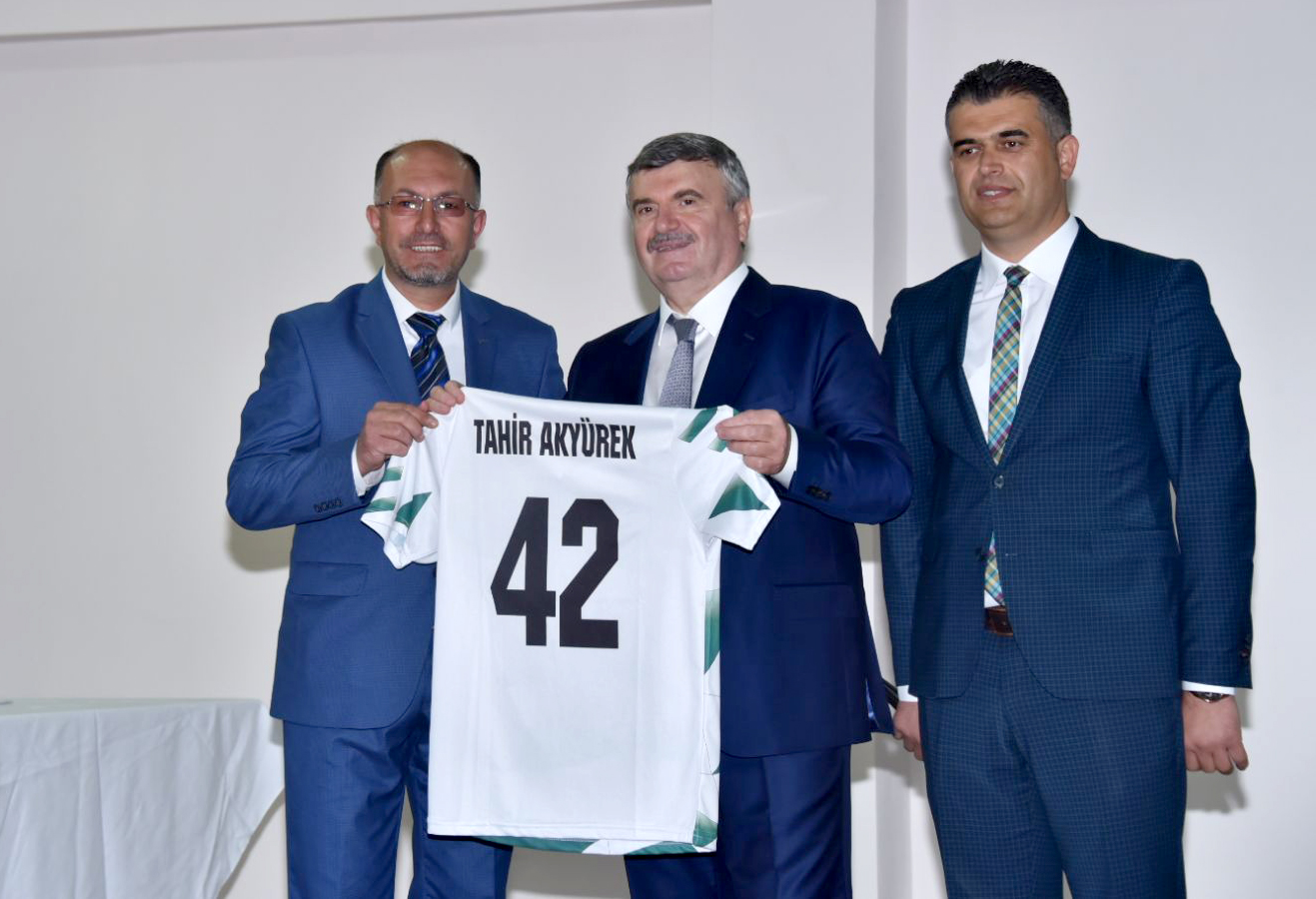 Başkan Akyürek Derebucaklılarla Buluştu, Yatırımları İnceledi 