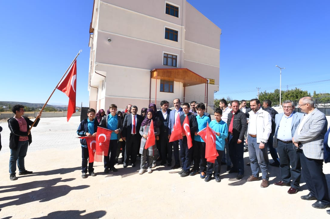 Bizim Tek Derdimiz Var; O da Hizmet Etmek