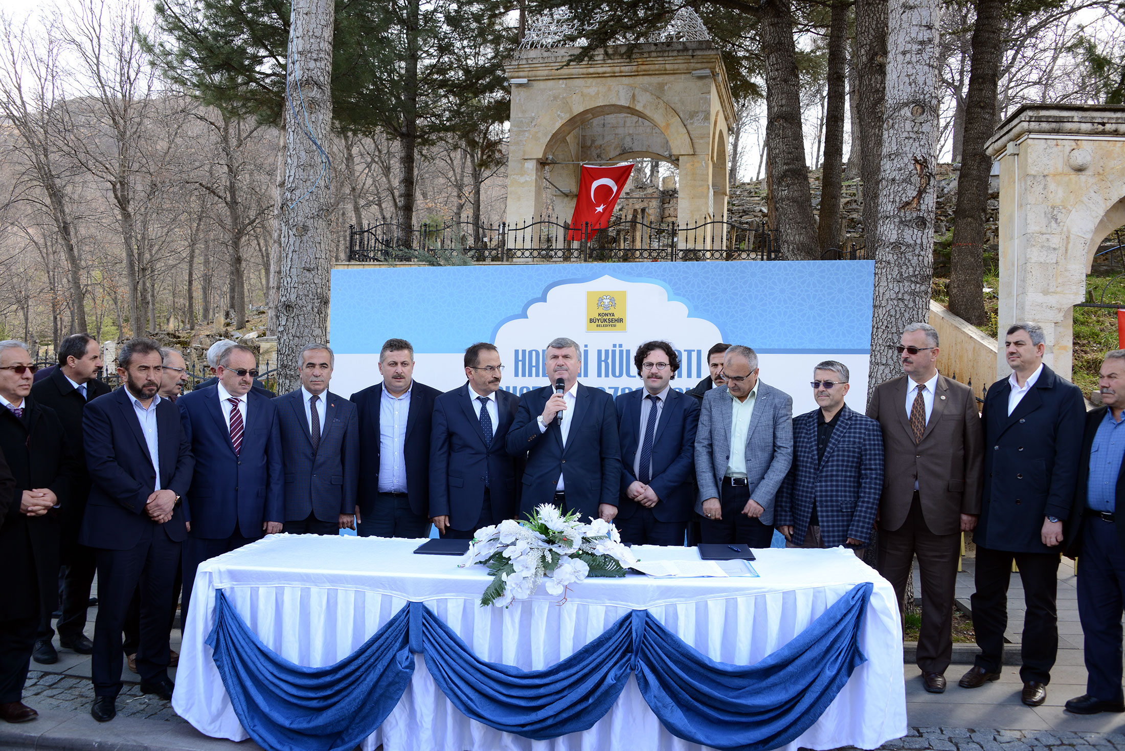 Hadimi Külliyatı Türkçe'ye Kazandırılıyor