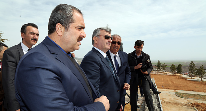 Hüyük Şehir Konağı'nın Temeli Atıldı