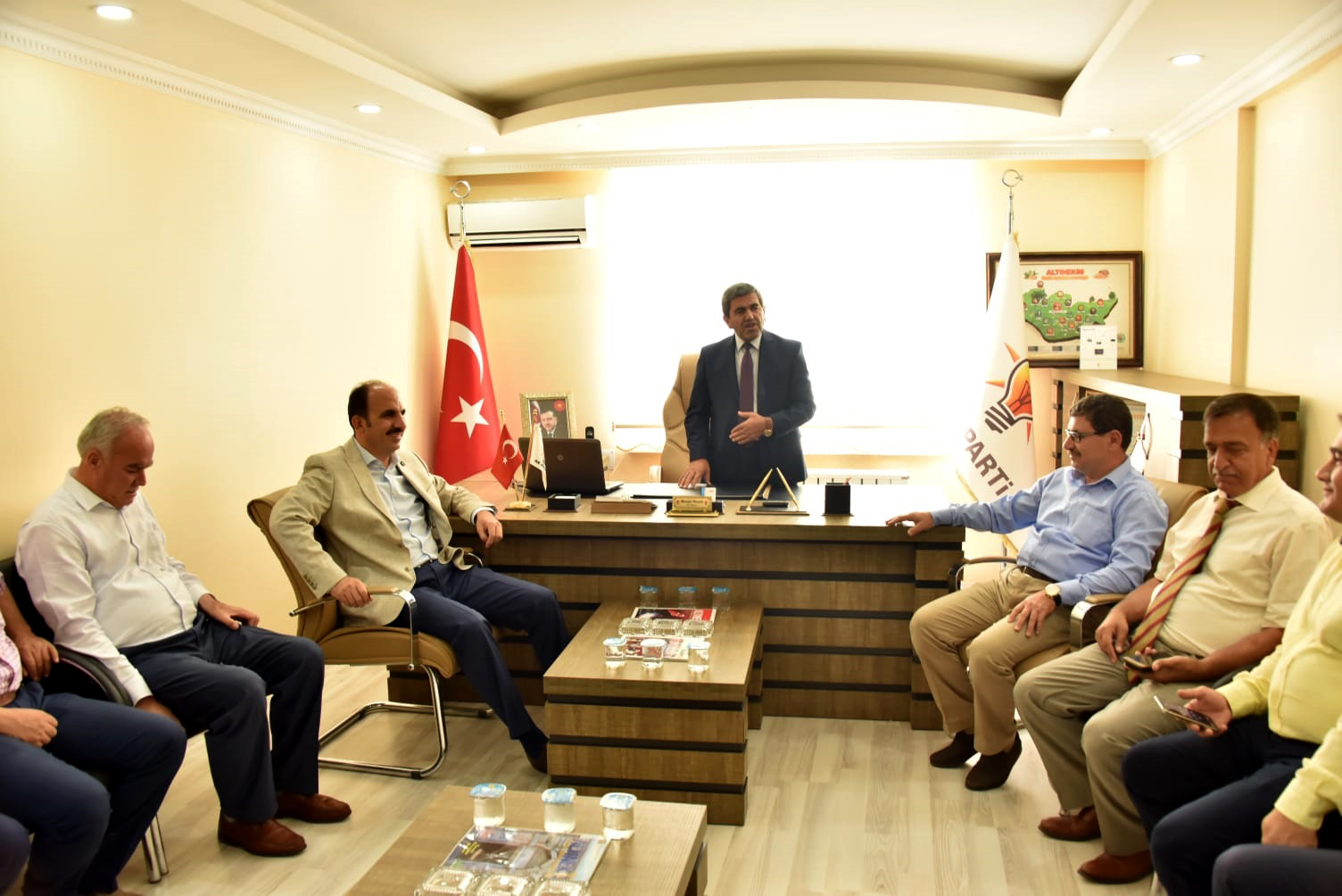 Başkan Altay, Altınekin, Cihanbeyli ve Kulu'da İlçe Sakinleriyle Bayramlaştı 