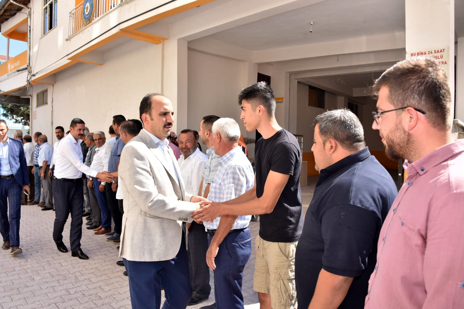 Başkan Altay, Altınekin, Cihanbeyli ve Kulu'da İlçe Sakinleriyle Bayramlaştı 