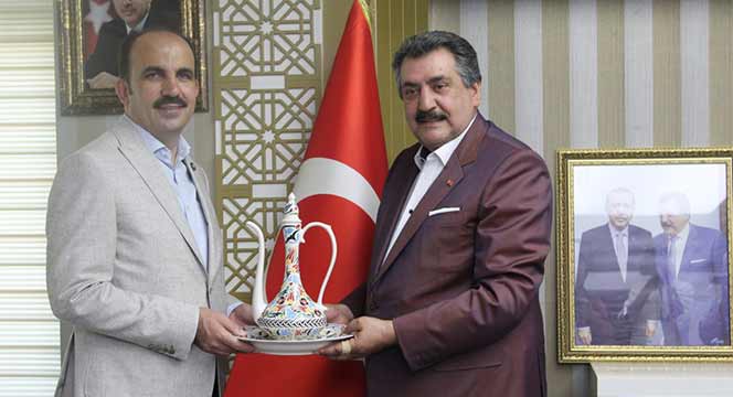 Başkan Altay, Altınekin, Cihanbeyli ve Kulu'da İlçe Sakinleriyle Bayramlaştı 
