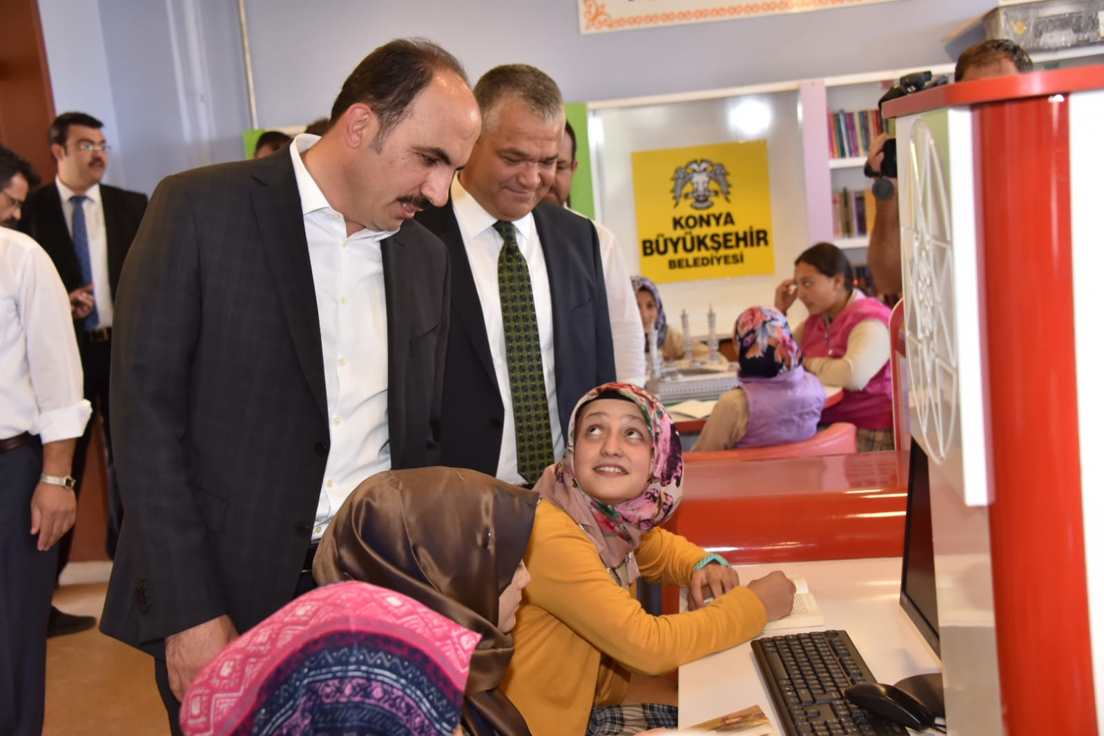 Başkan Altay Kadınhanı ve Ilgın'da Vatandaşlarla Buluştu