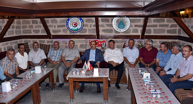 Başkan Altay Karatay Muhtarlar Derneğini Ziyaret Etti
