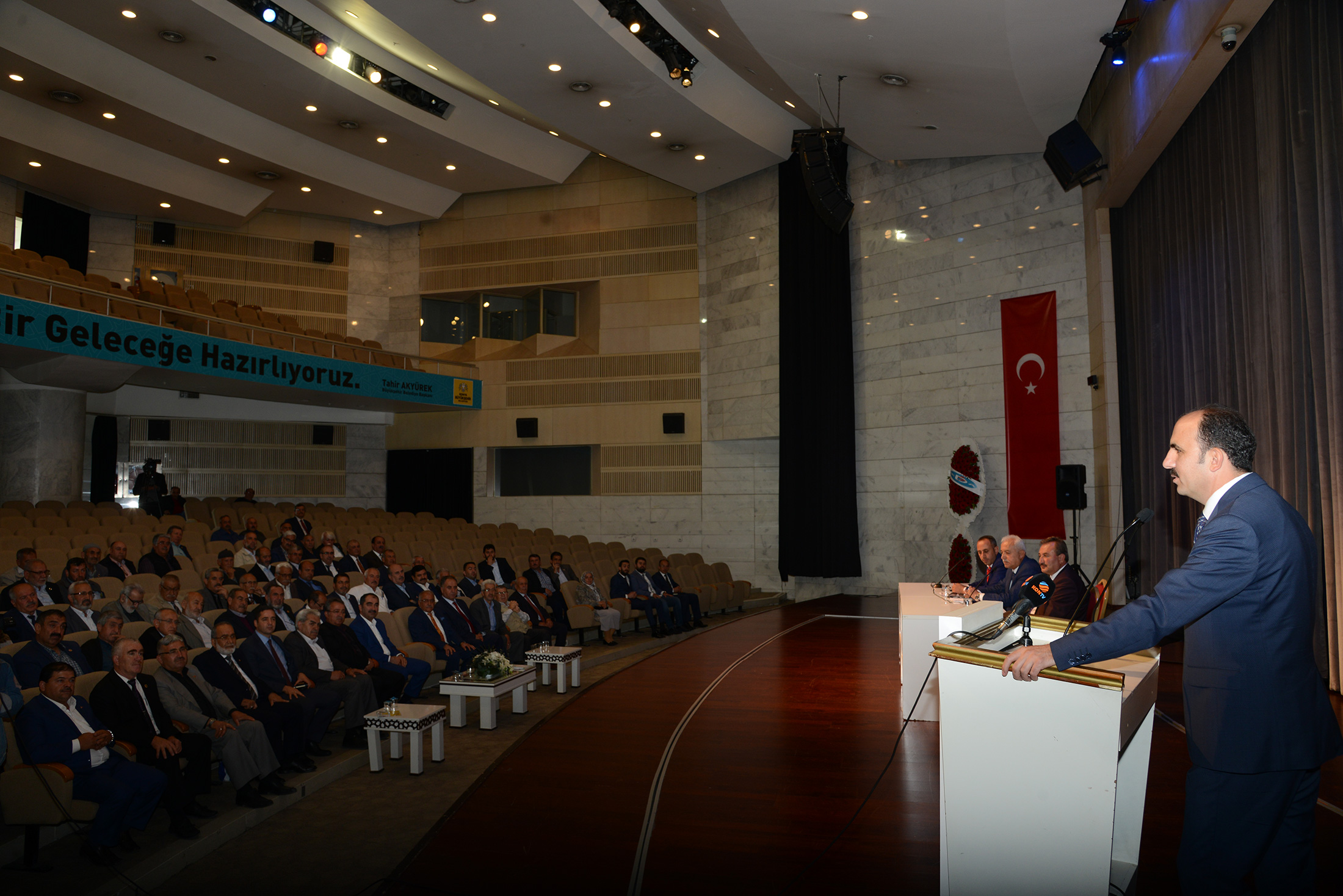 \"Hep Birlikte Şehrimize Hizmet Veriyoruz\"