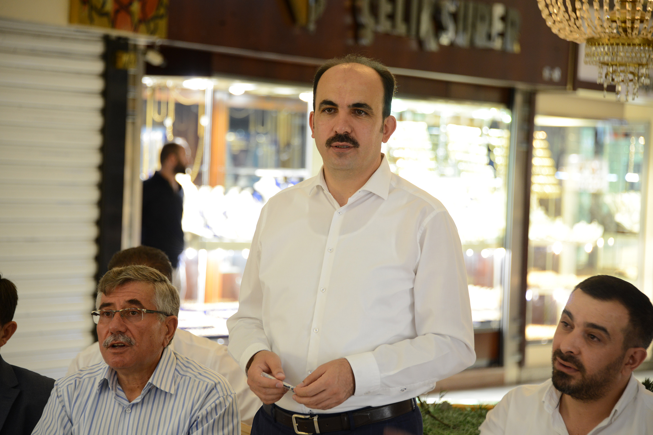 Başkan Altay, Şehir İstişarelerinde Sarraflarla Buluştu