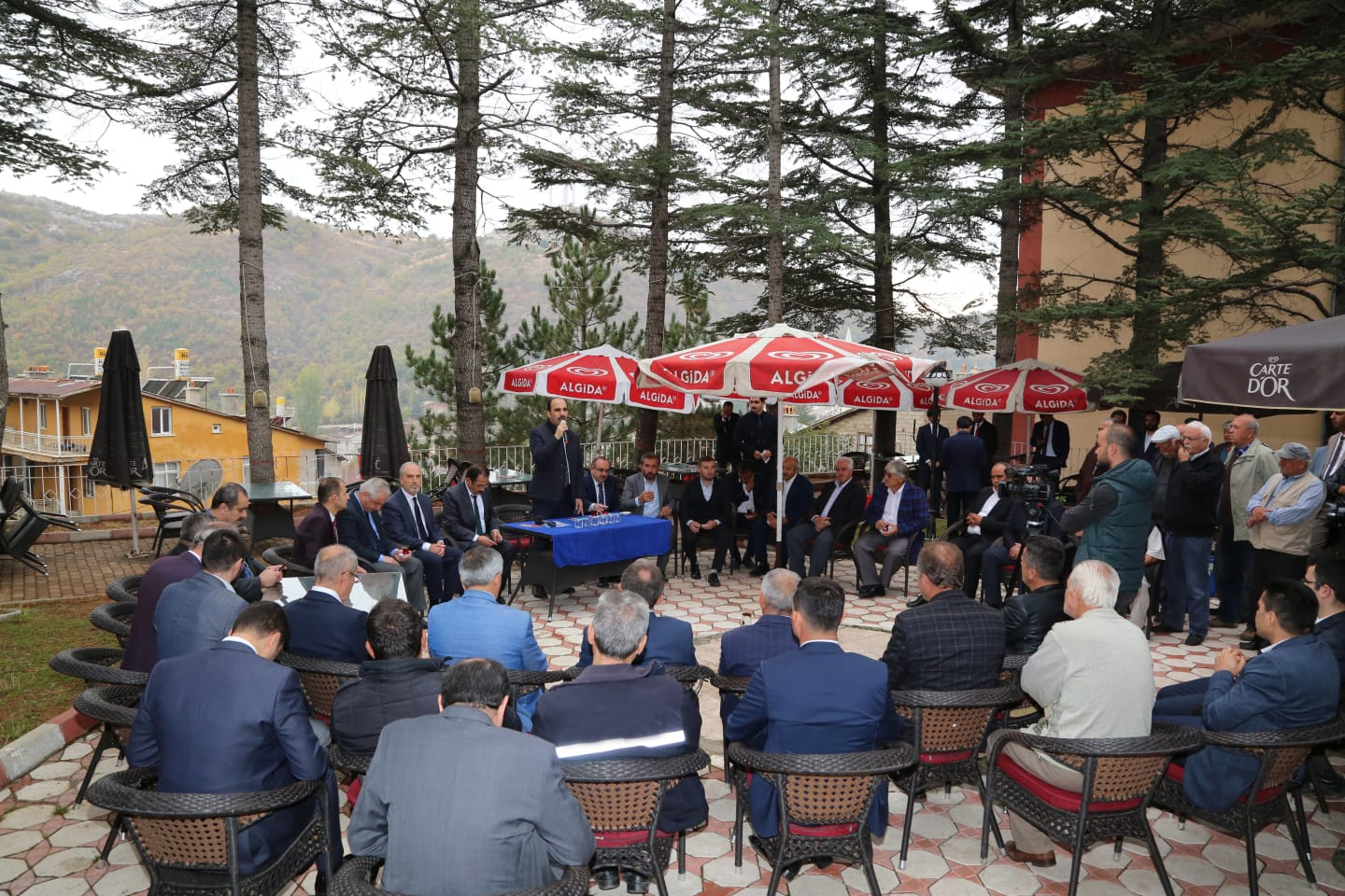 Bütün İlçelerimizin Kalkınması İçin Çalışıyoruz