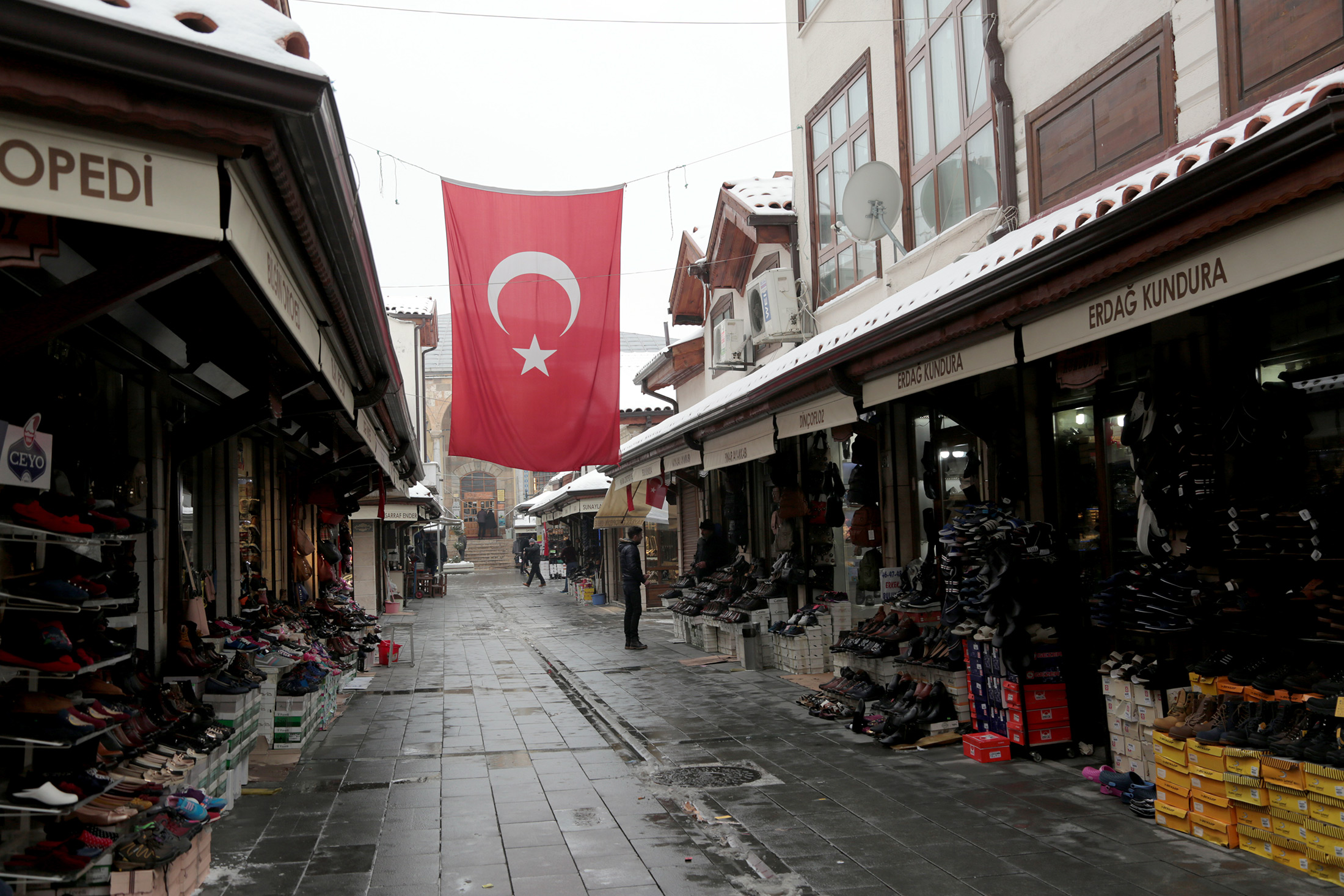 Şehrin Dört Bir Yanı Şanlı Bayrağımızla Süsleniyor