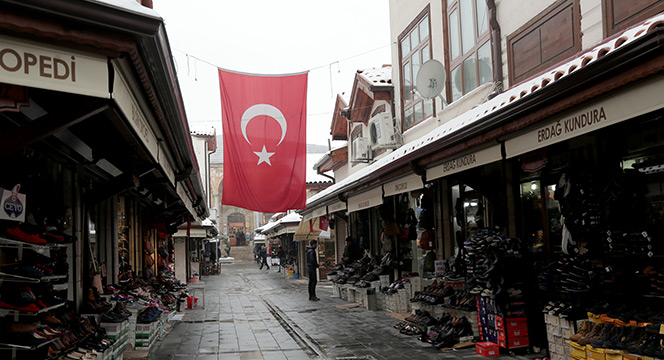 Şehrin Dört Bir Yanı Şanlı Bayrağımızla Süsleniyor