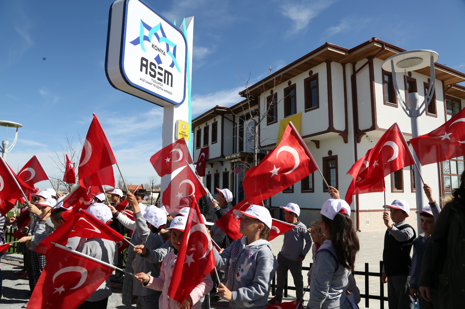 Tuzlukçu Şehir Konağı Hizmete Açıldı