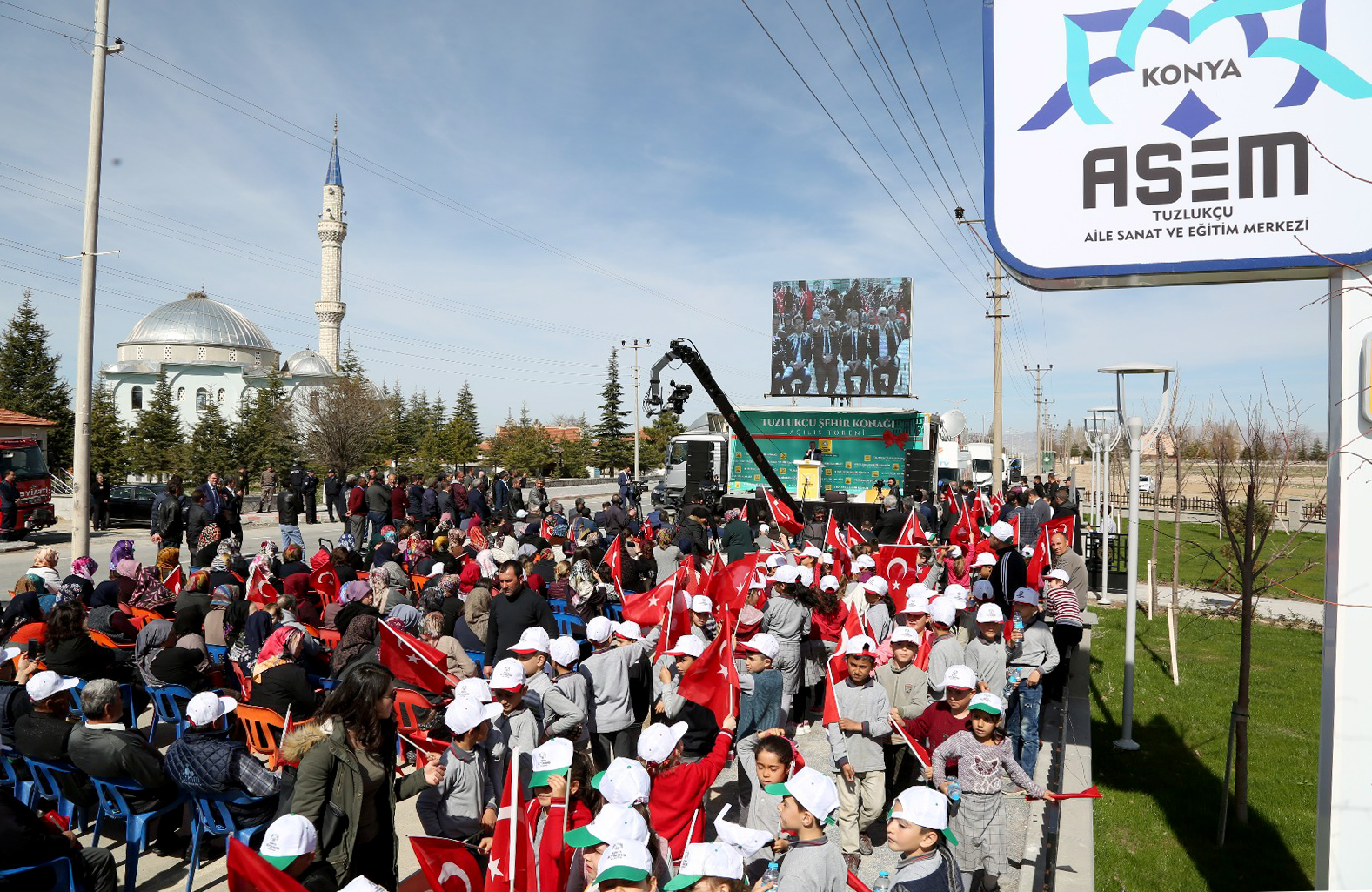 Tuzlukçu Şehir Konağı Hizmete Açıldı