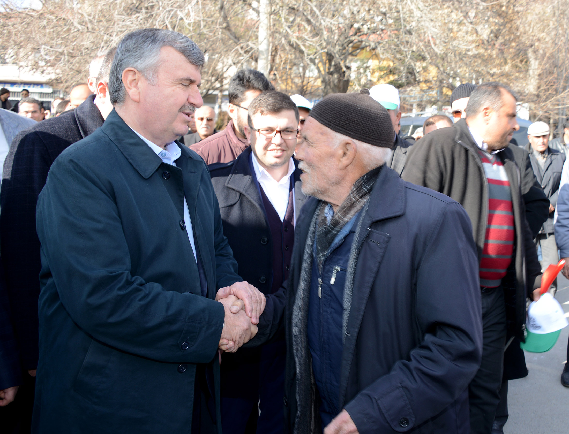 Büyükşehir'den Yunak'ta Yatırım Hamlesi