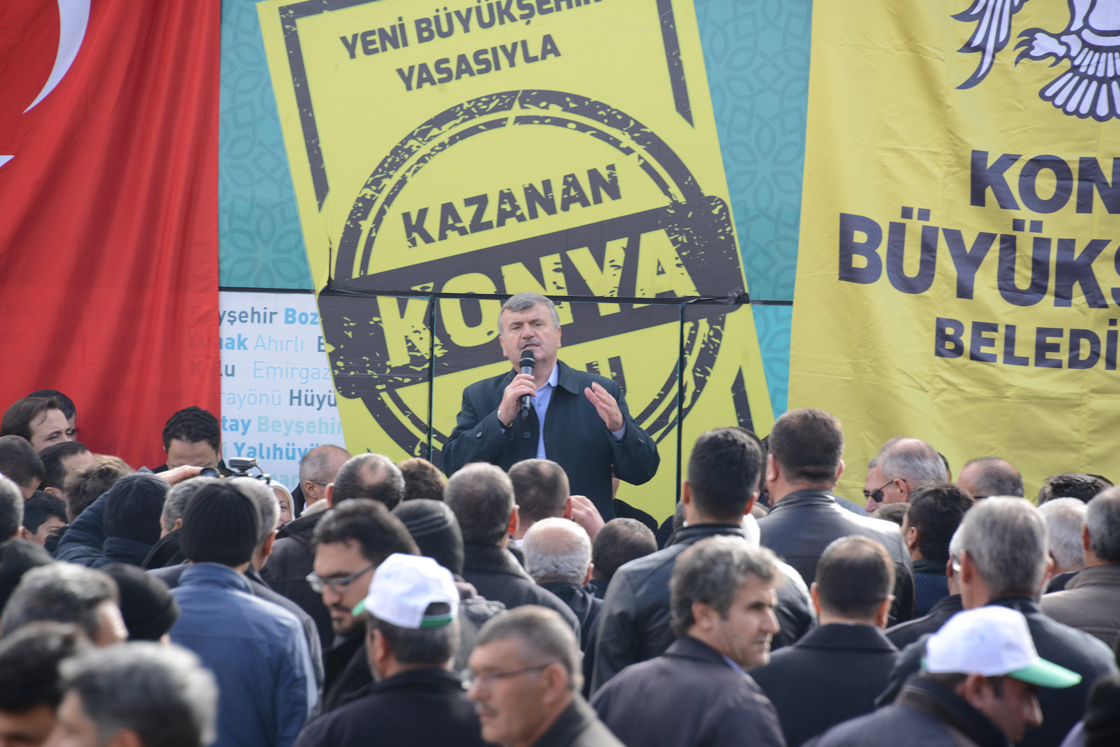 Büyükşehir'den Yunak'ta Yatırım Hamlesi