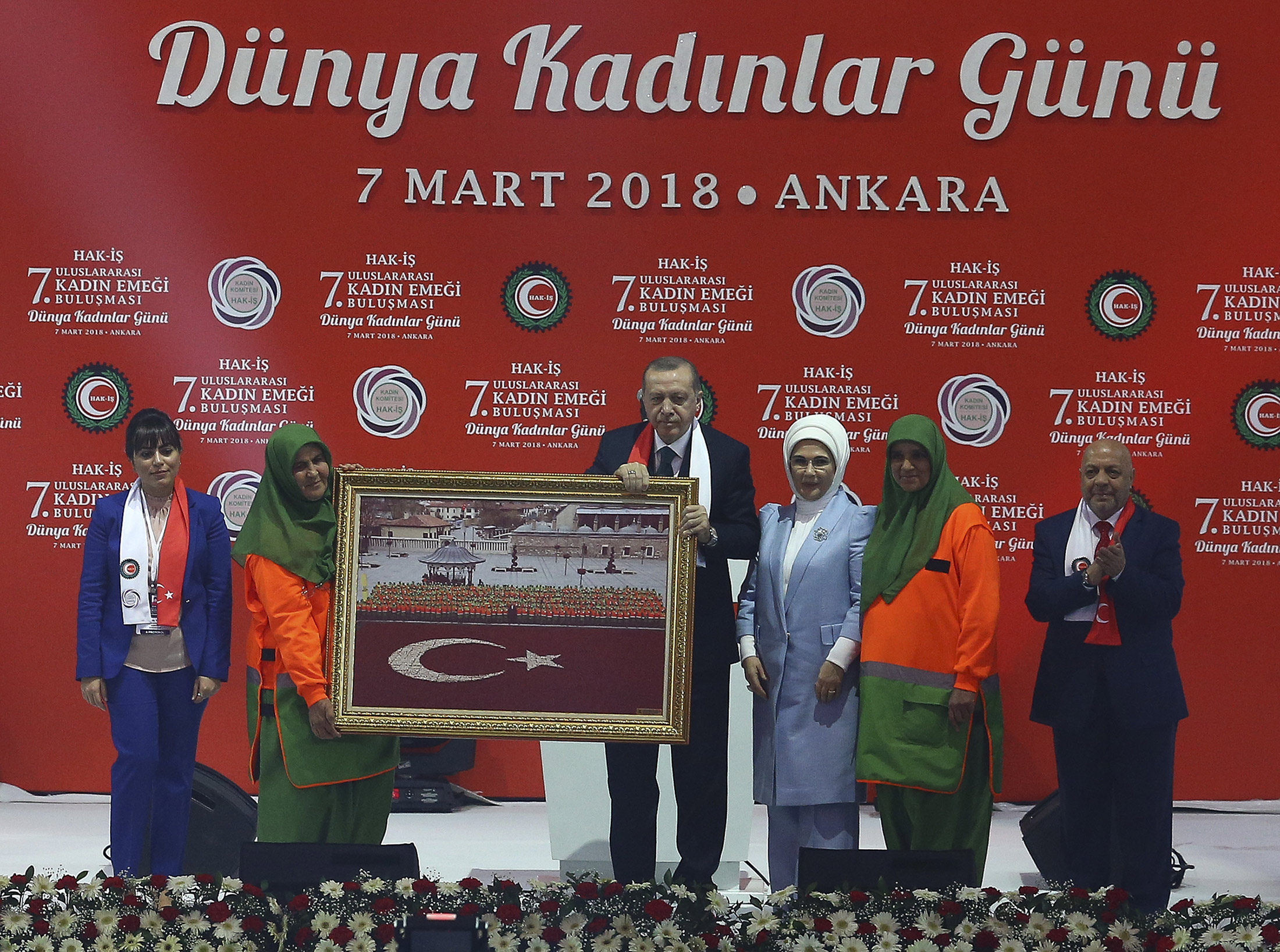 Büyükşehir Park Bahçeler'in Kadın Çalışanları Cumhurbaşkanı Erdoğan ile Görüştü