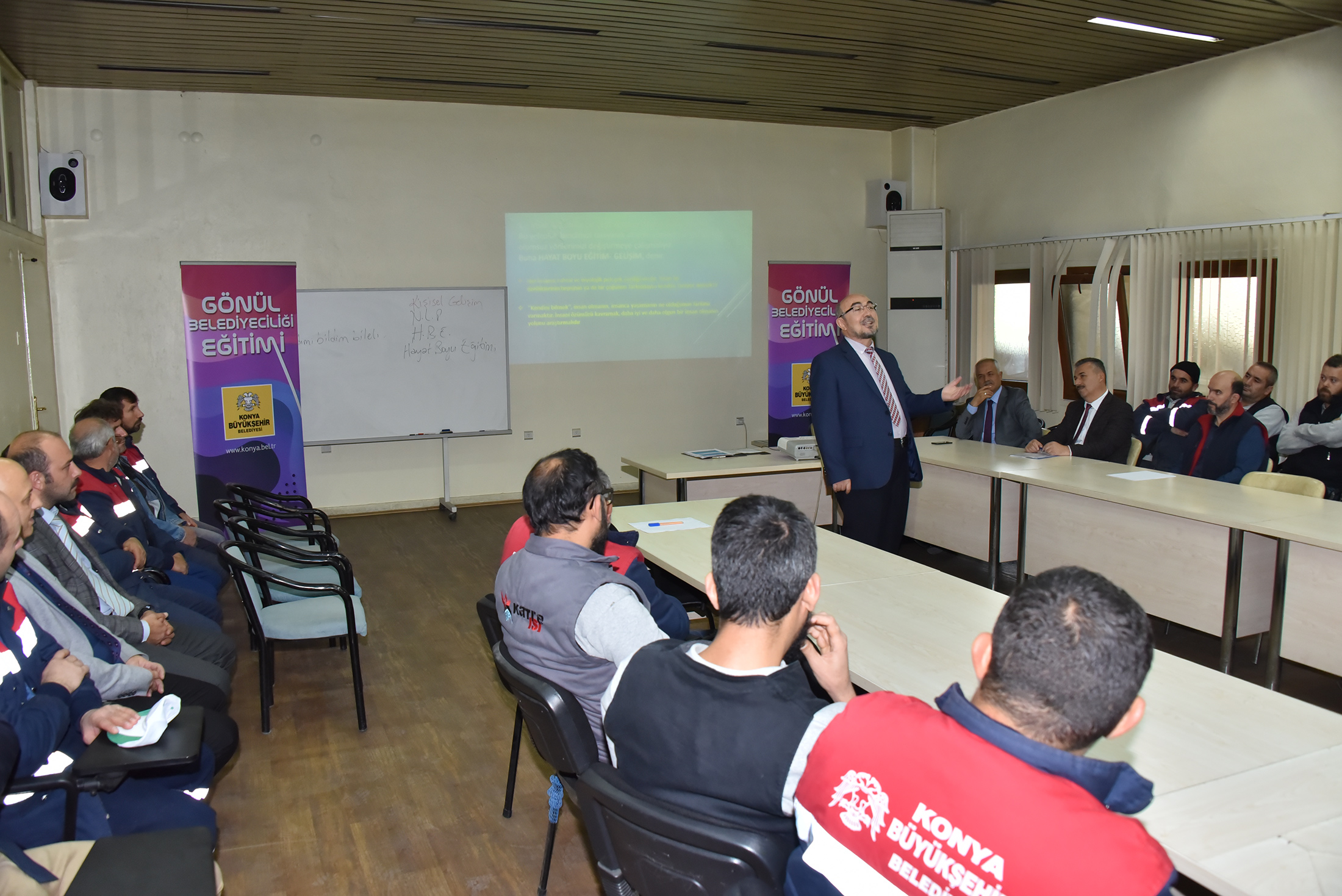 Belediye Personeline Hizmet İçi Eğitim Seminerleri