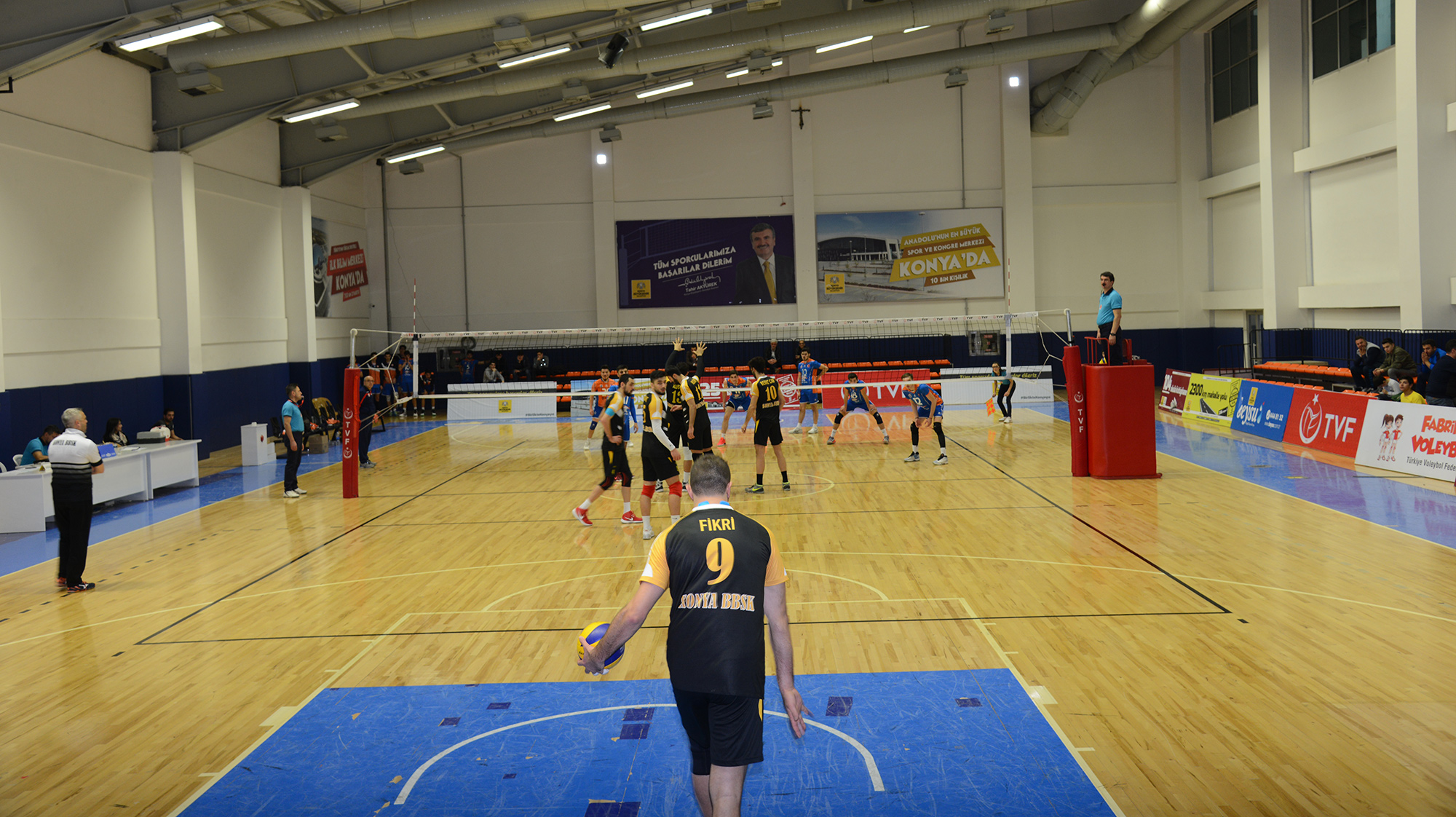 Voleybolda Tek Hedef Efeler Ligi