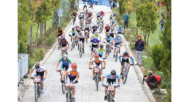 UCI Dağ Bisikleti Avrupa Şampiyonası Yarışları Konya'da Yapıldı