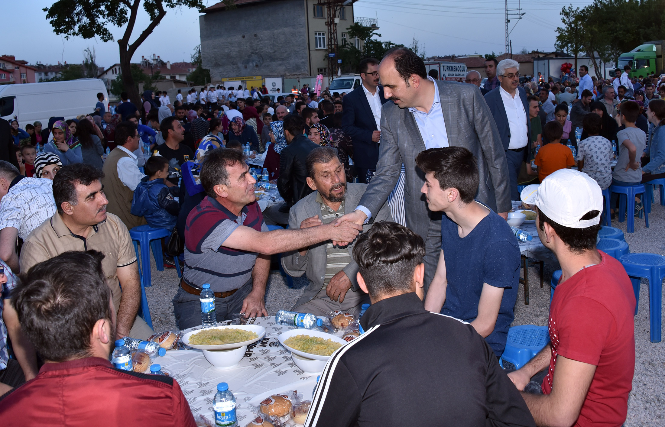 Mahalle İftarları Çok Güzel Bir Ramazan Geleneği