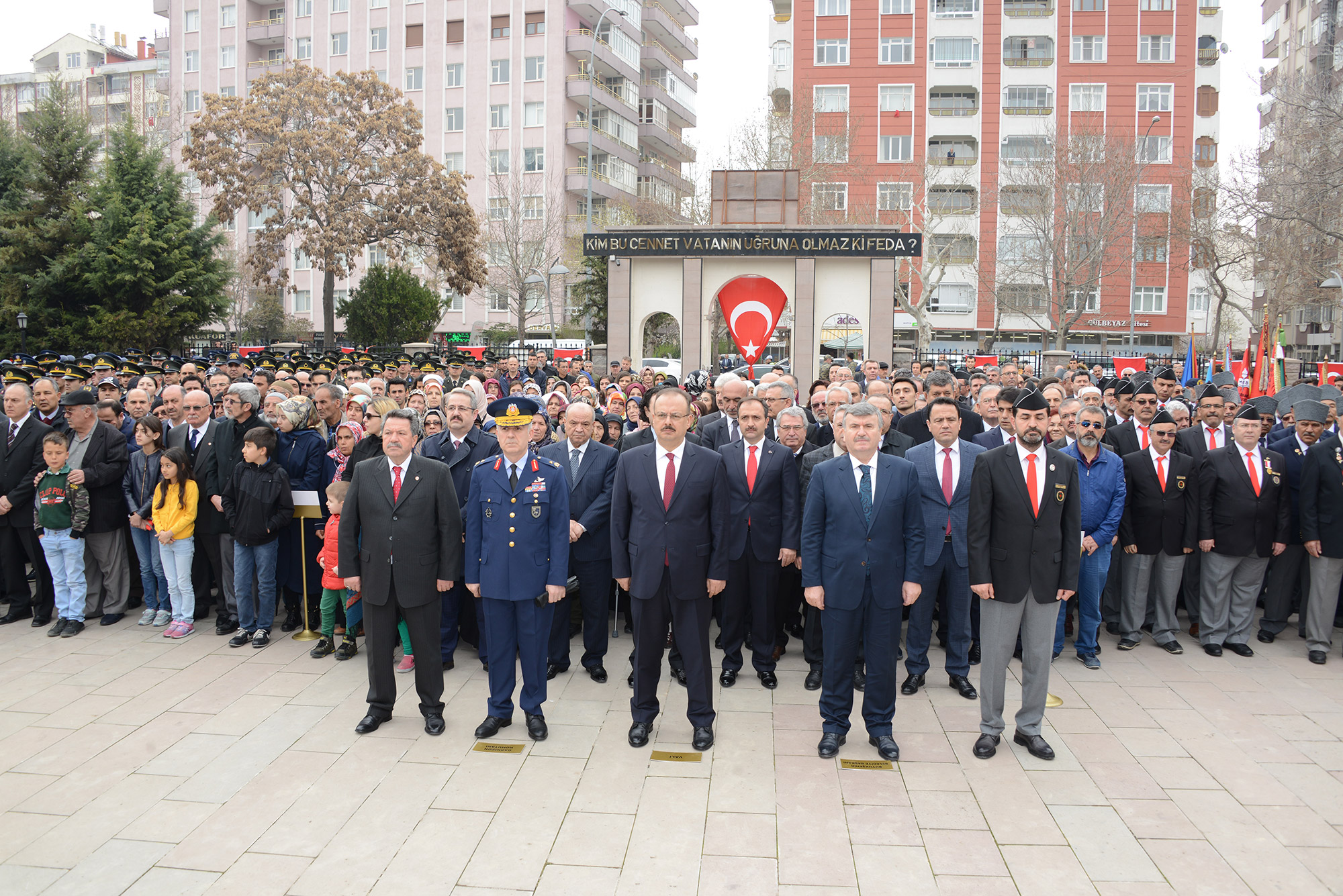 Çanakkale Zaferi'nin 103. Yıldönümü Dualarla ve Coşkuyla Kutlandı
