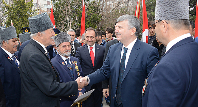 Çanakkale Zaferi'nin 103. Yıldönümü Dualarla ve Coşkuyla Kutlandı