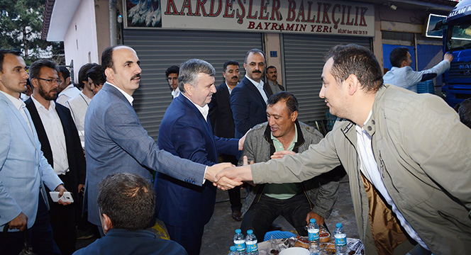 'İftar Sofralarında Kardeşliğimizi Tüm Dünyaya İlan Ediyoruz'