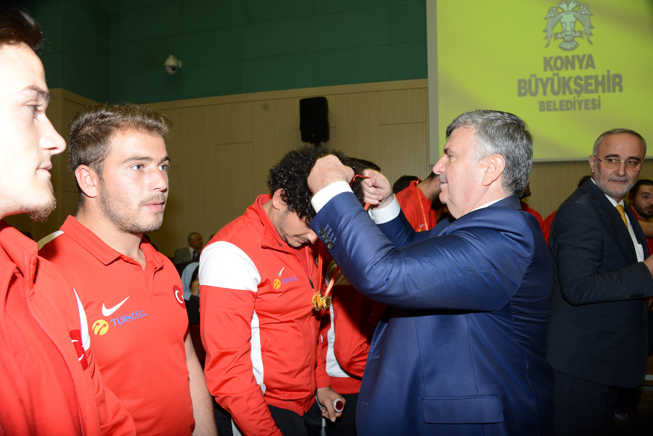 Büyükşehir Meclisi Avrupa Şampiyonu Ampute Milli Takımını Ödüllendirdi 
