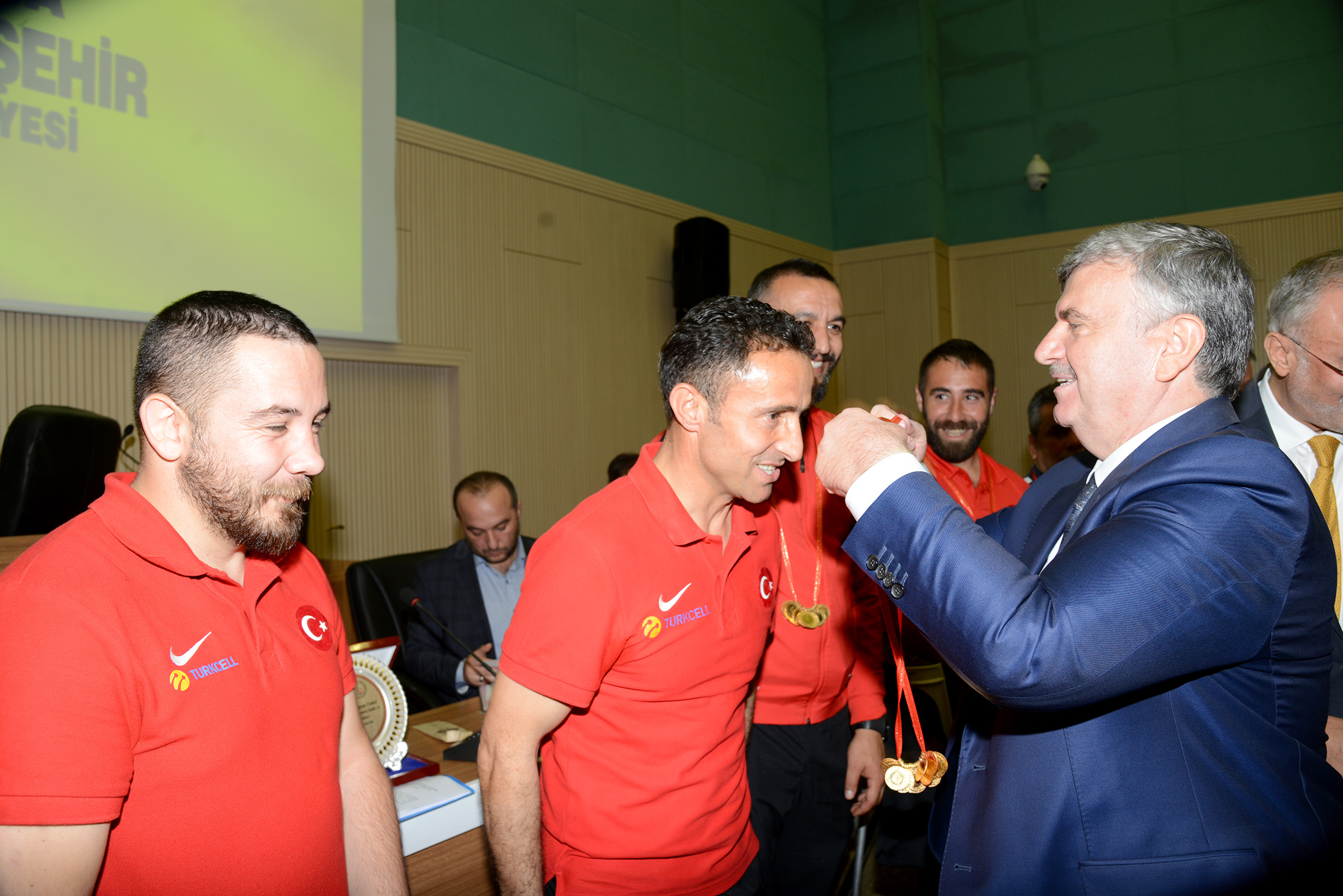 Büyükşehir Meclisi Avrupa Şampiyonu Ampute Milli Takımını Ödüllendirdi 
