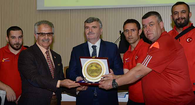 Büyükşehir Meclisi Avrupa Şampiyonu Ampute Milli Takımını Ödüllendirdi 