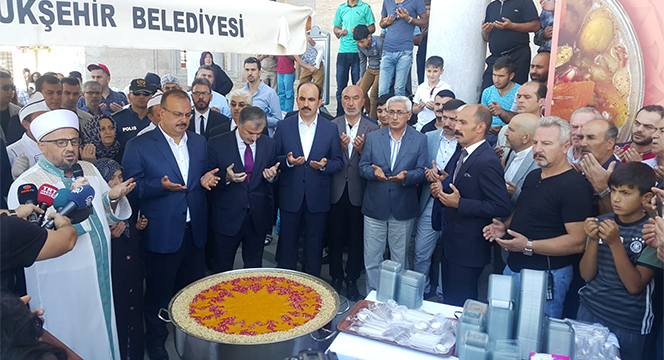 Cumhurbaşkanımız Himayesinde Konya'da Aşure Dağıtıldı